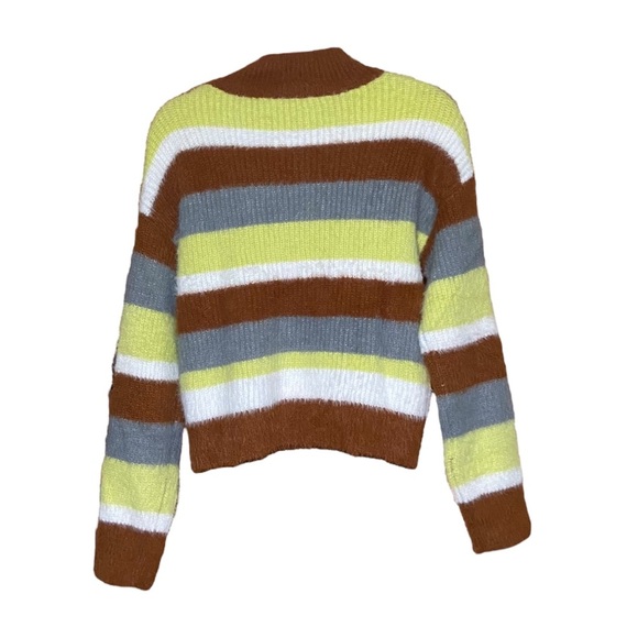 Striped Fuzzy Sweater‎ Medium Mock Neck Cropped Long Sleeve Cozy - Picture 3 of 6